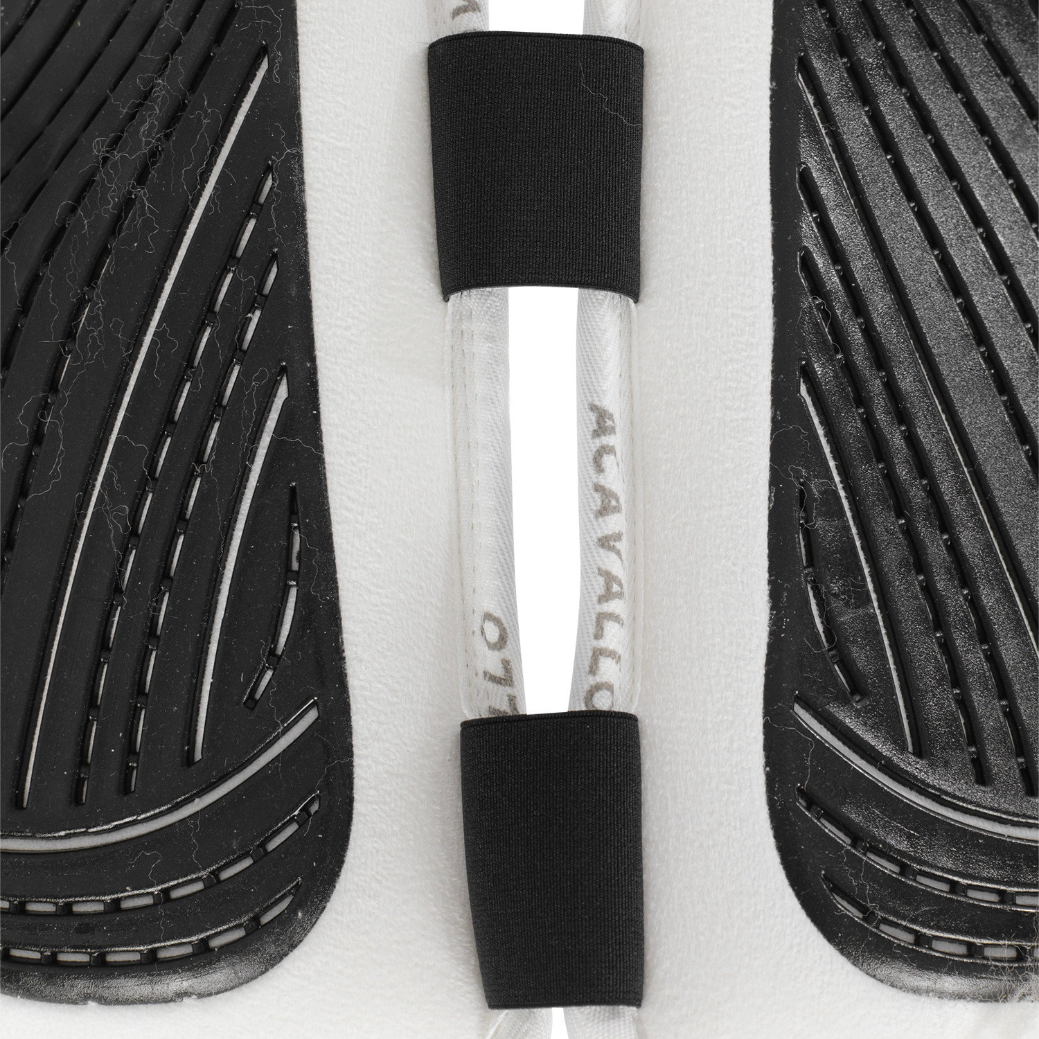 Paměťová podložka pod skokové sedlo Acavallo Suede Gel Grip s volnou páteří