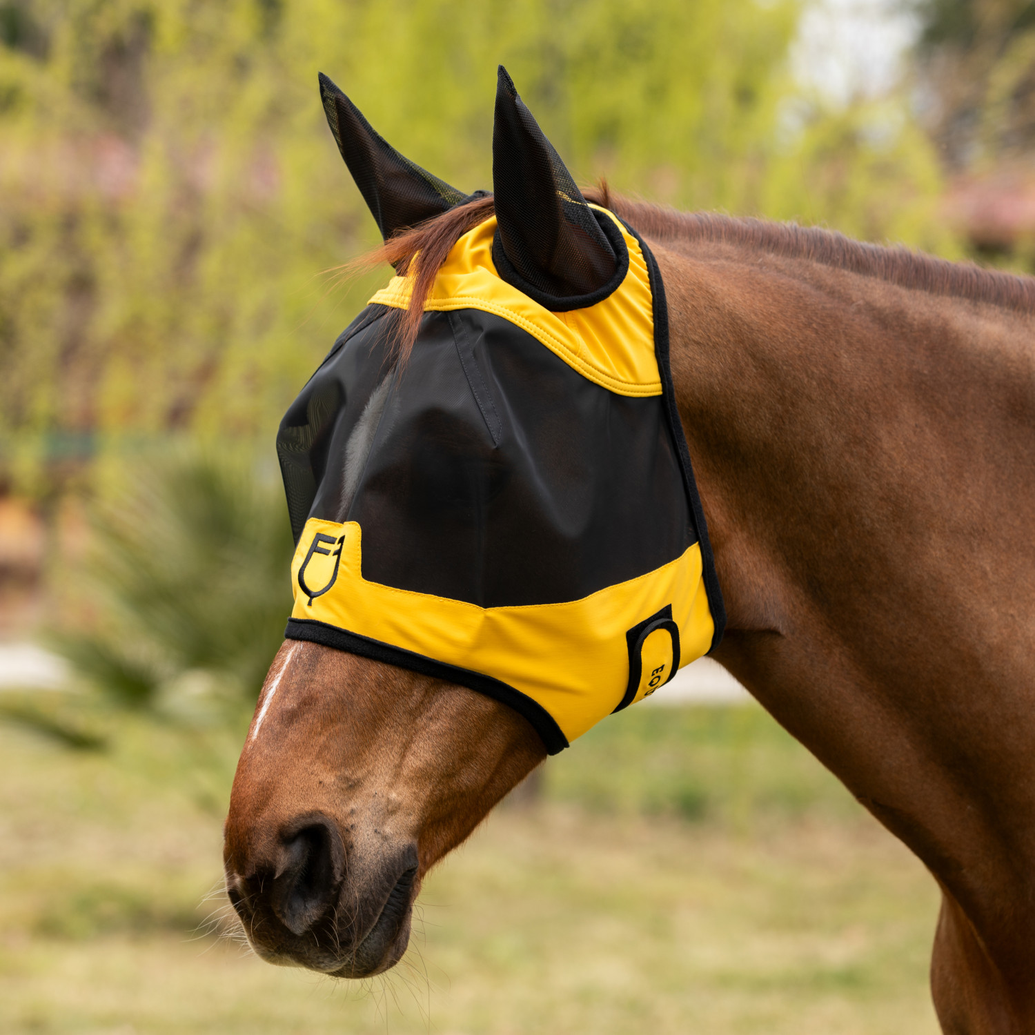 Maska proti hmyzu Equestro s logem