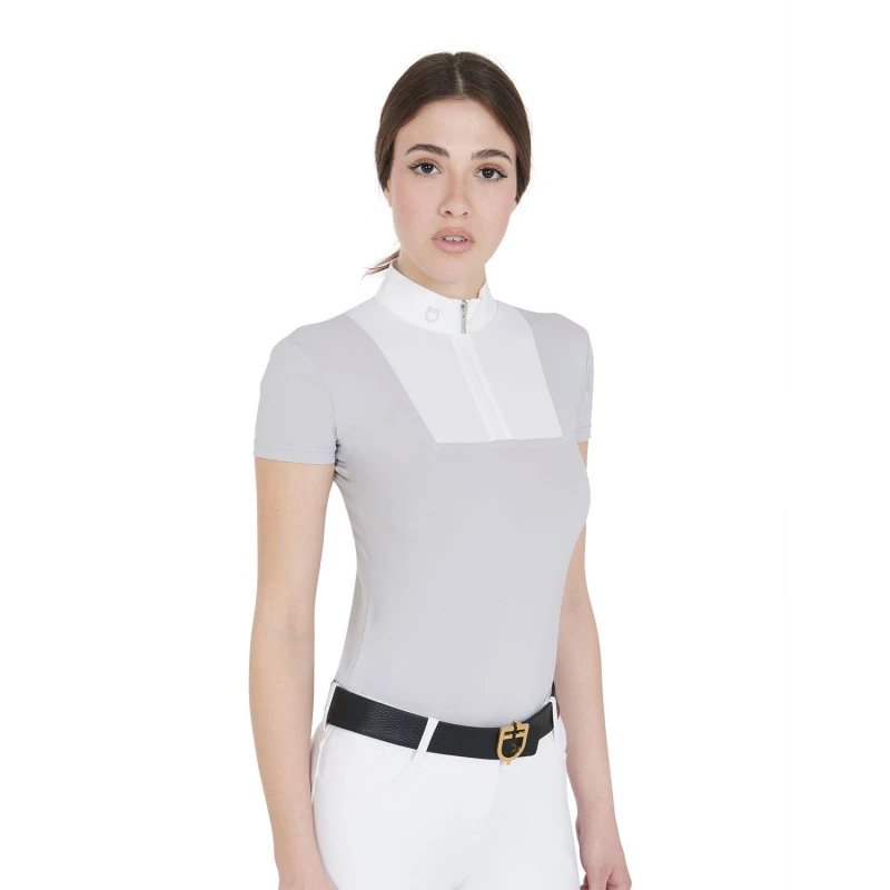 Polo de mujer de concurso entallada de manga corta