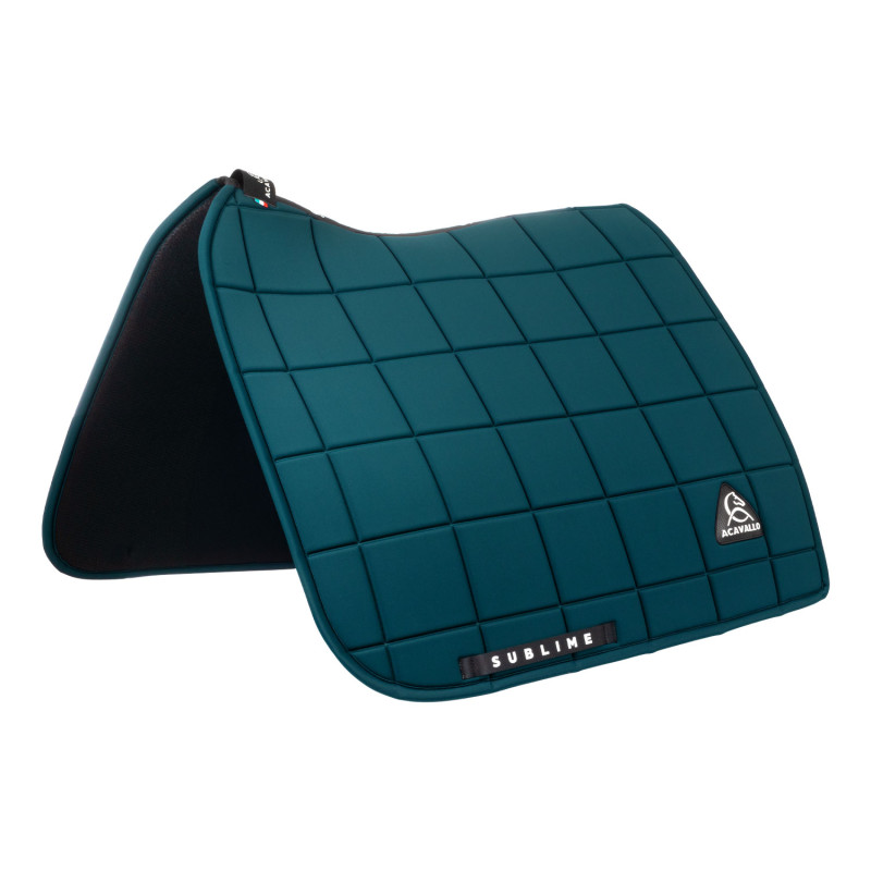 Sublime square dressage saddle pad in technical fabric