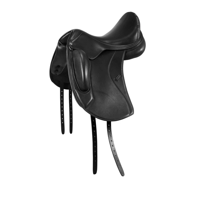Leonardo dressage saddle wool panels
