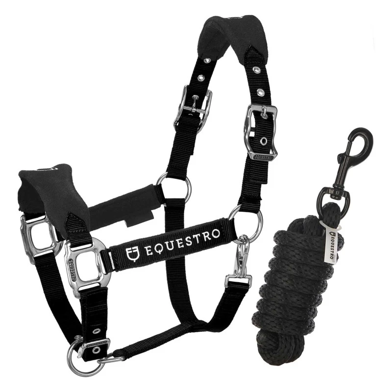 Halter with double adjustment and lead rope