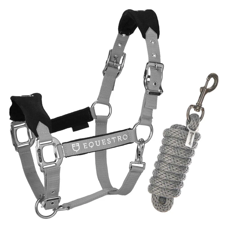 Halter with double adjustment and lead rope
