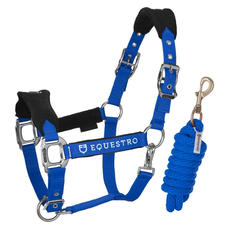 Halter with double adjustment and lead rope