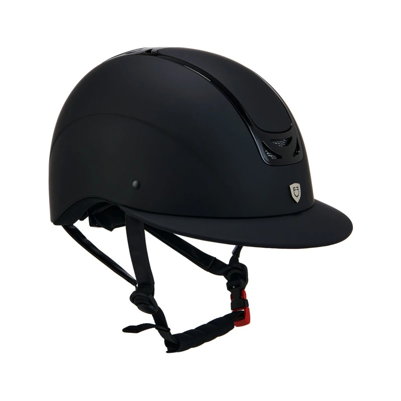 Ultra-light helmet with silk-effect shell