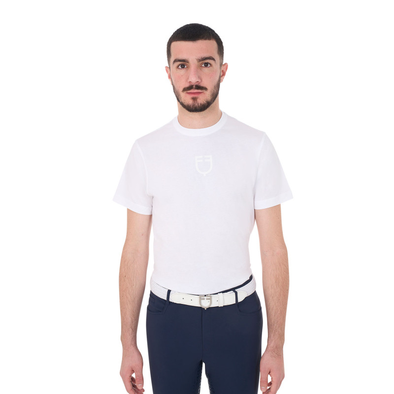 Men's basic T-shirt with tone-on-tone logo