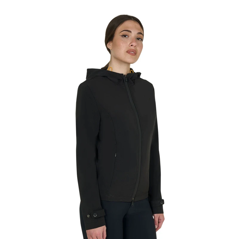 Women's slim fit softshell jacket with windproof zip