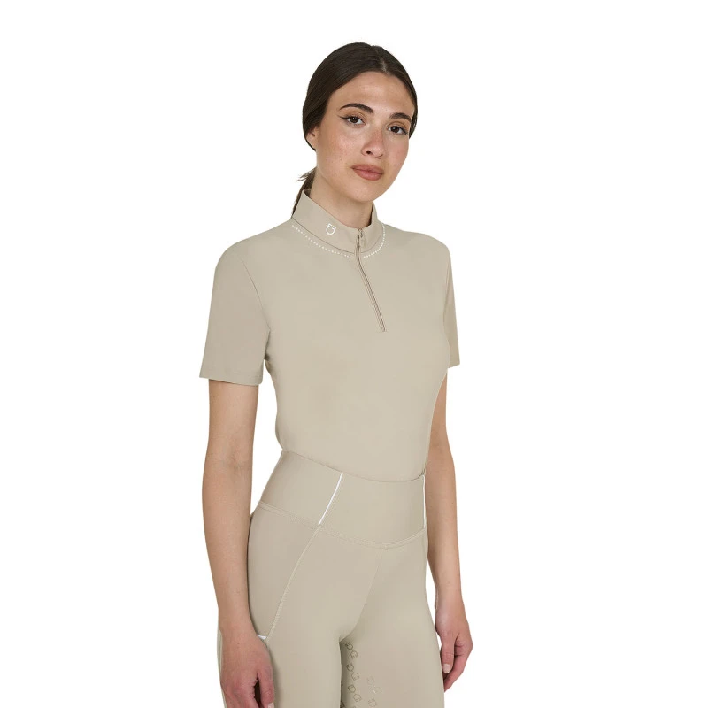 Polo de entrenamiento para mujer slim fit con cremallera y perlas en el cuello